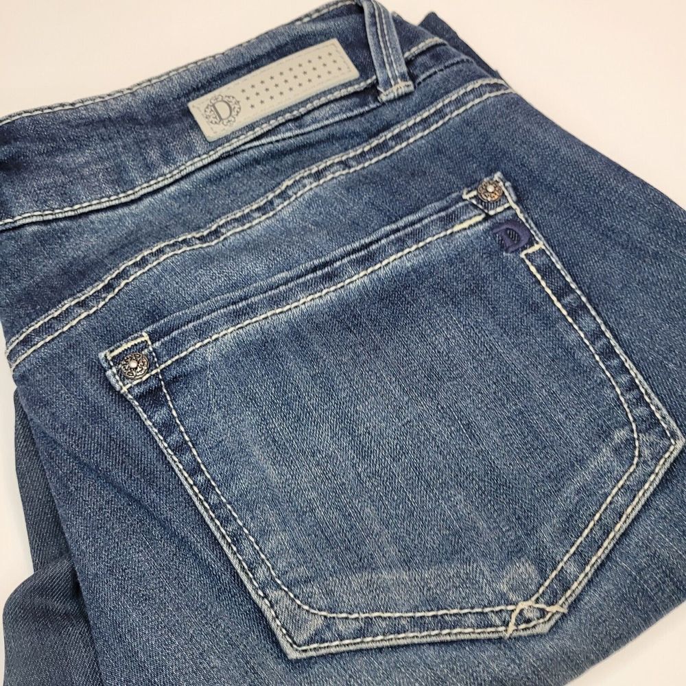 Democracy Patriot Straight Leg Jeans Womens 8 Blue Excellent Whiskered Denim